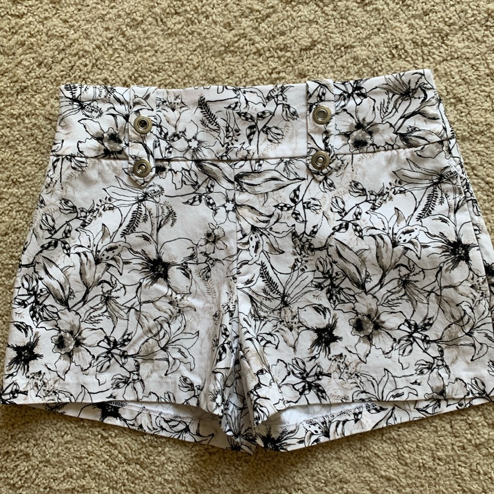 Very comfortable pull on shorts
